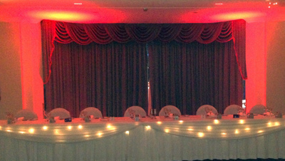 Bridal Table Castle Hill Lights Wedding Red 3713